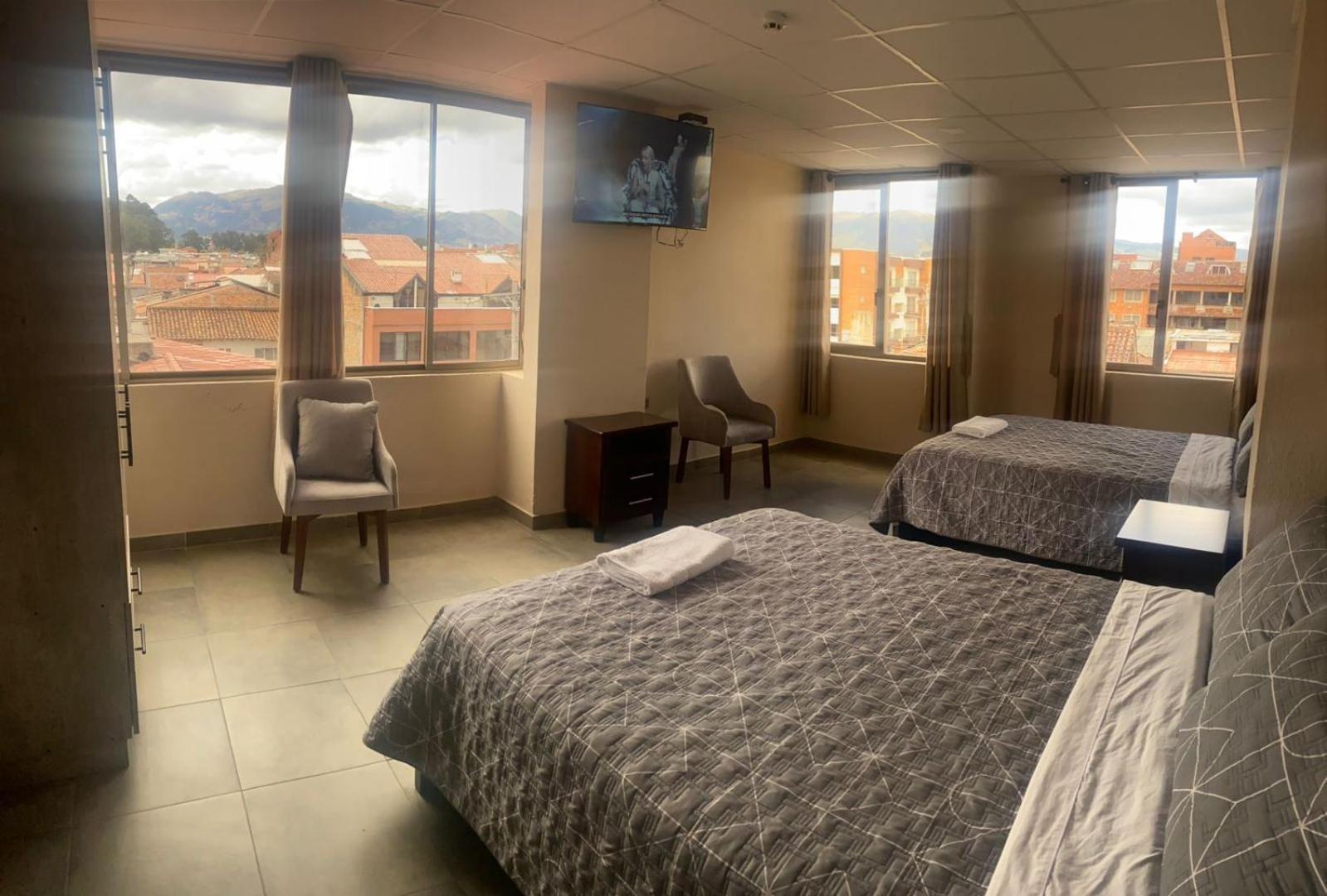 Stelar Hostal Куэнка Экстерьер фото
