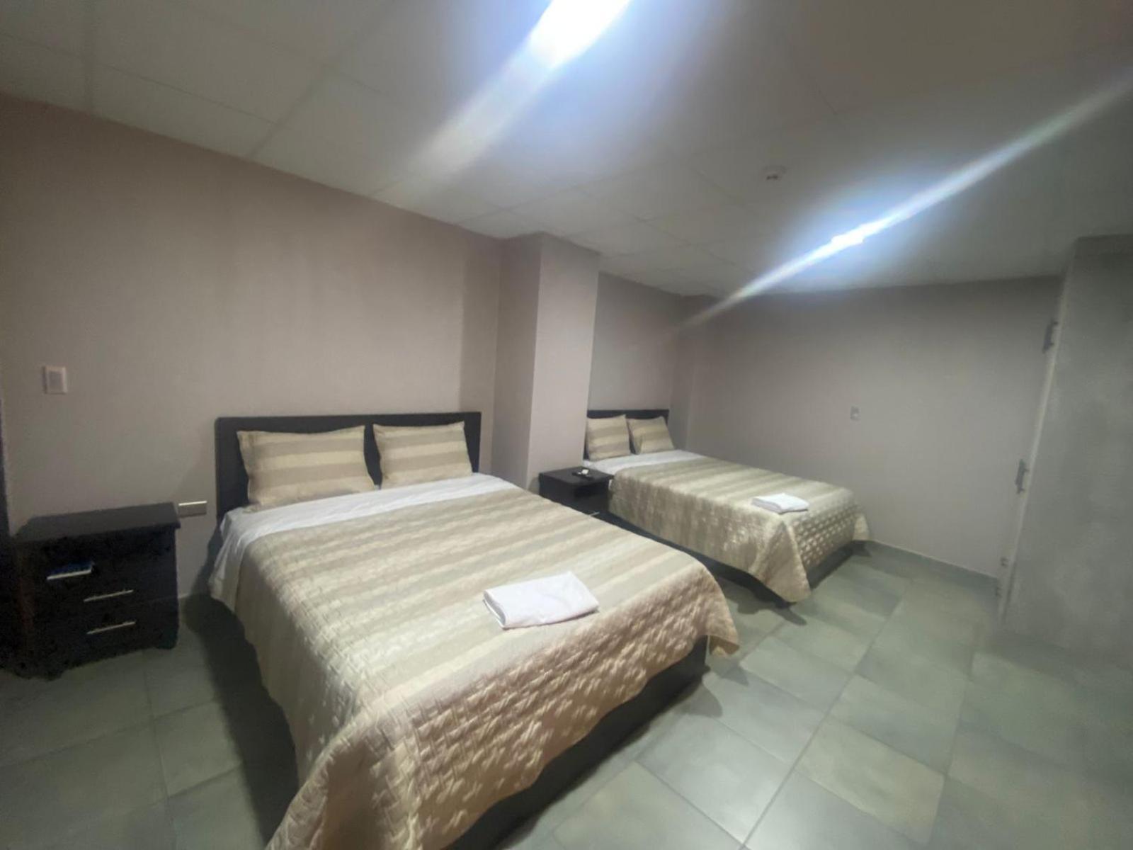 Stelar Hostal Куэнка Экстерьер фото